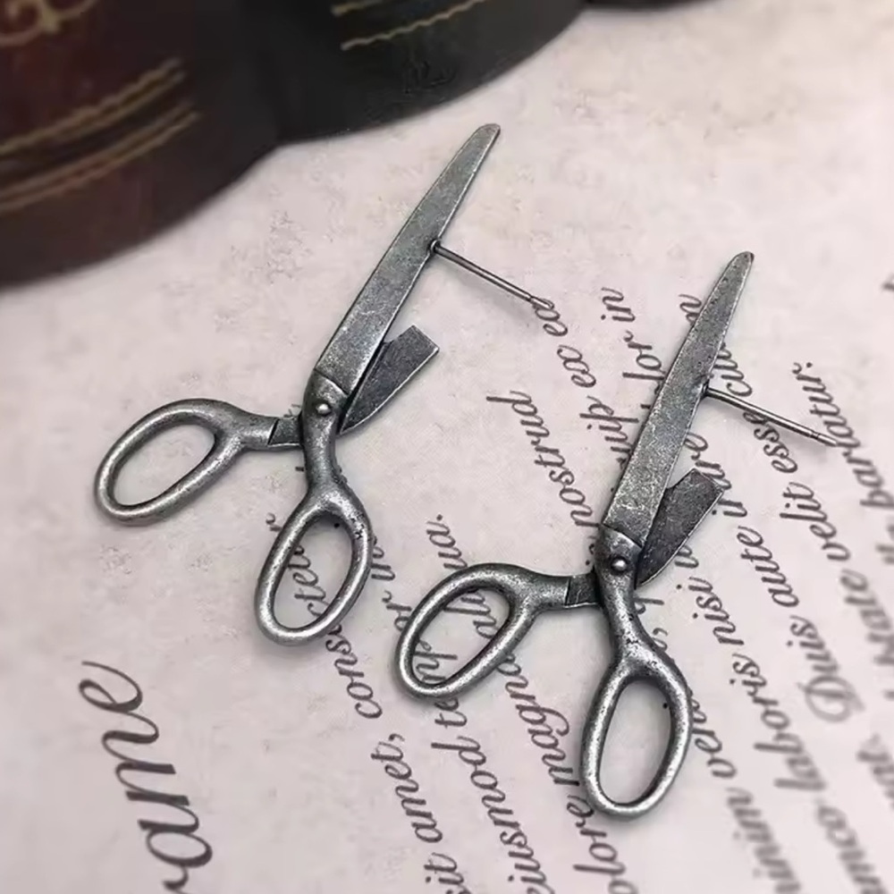 Vintage Scissor Earrings – Cute Statement Jewelry - Picture 3 of 6